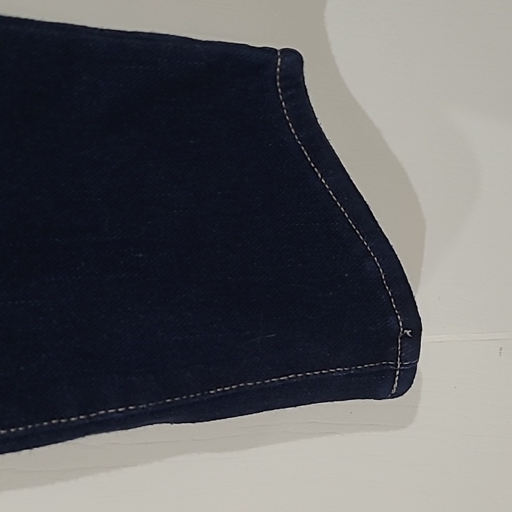 Belle By Kim Gravel Flexibelle Dark Wash Pull-on Jeans With Curved Hem Size 10 - Picture 8 of 11